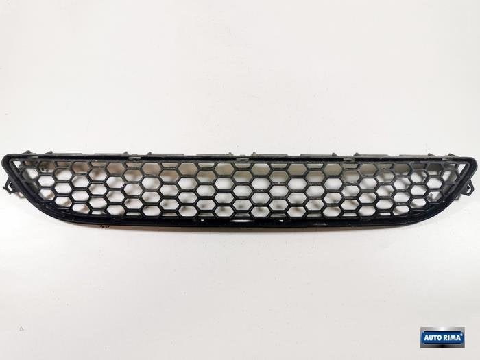 Pare-chocs grille d'un Volvo V60, -, 3 mois de garantie, -, -