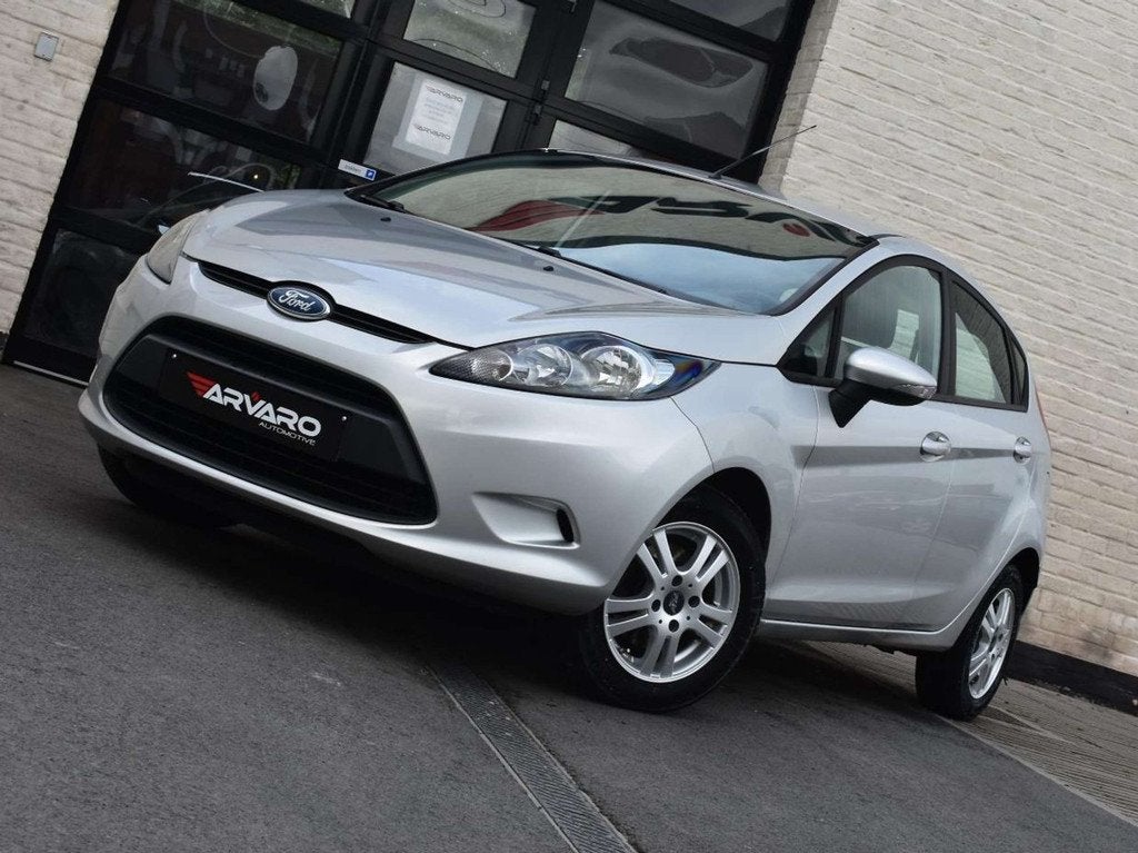 Ford Fiesta 1.25i Titanium PDC / Airco / Topstaat / Garantie, Auto's, Ford, Voorwielaandrijving, Euro 5, Gebruikt, 4 cilinders