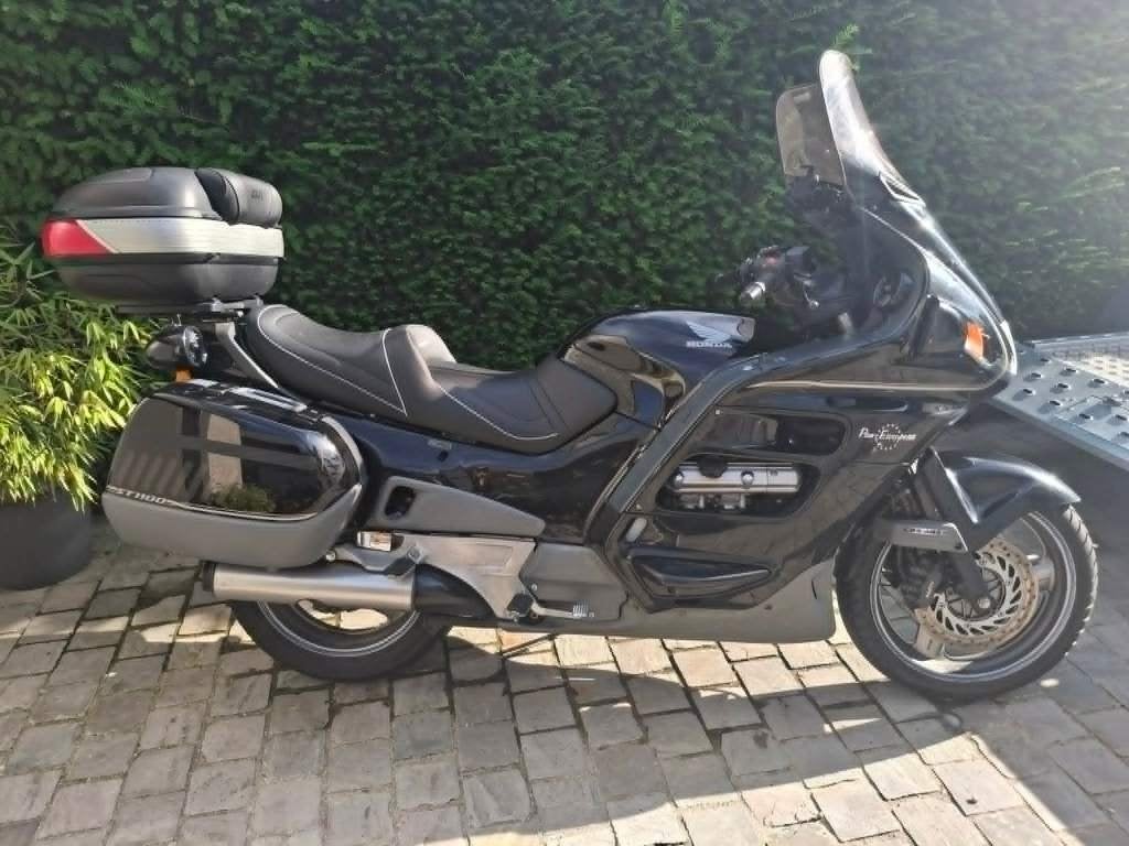 Honda Pan European st 1100, Tourisme, Plus de 35 kW, 1100 cm³, 4 cylindres