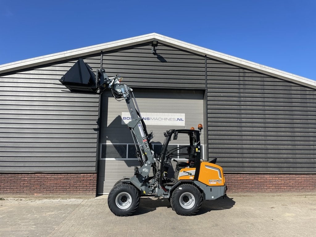 Giant G2700 TELE HD+ minishovel NIEUW €835 LEASE, Zakelijke goederen, Tobroco, Info@tobroco.nl, Sprendlingenstraat 57
5061 KM  Oisterwijk, NL