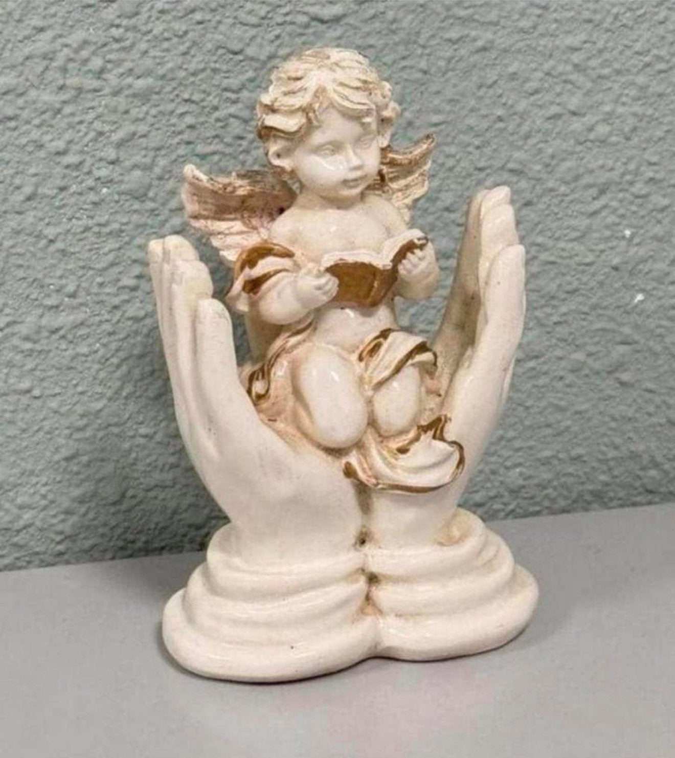 Statue ancienne ange chérubin à la main avec livre, Antiquités & Art, Enlèvement ou Envoi