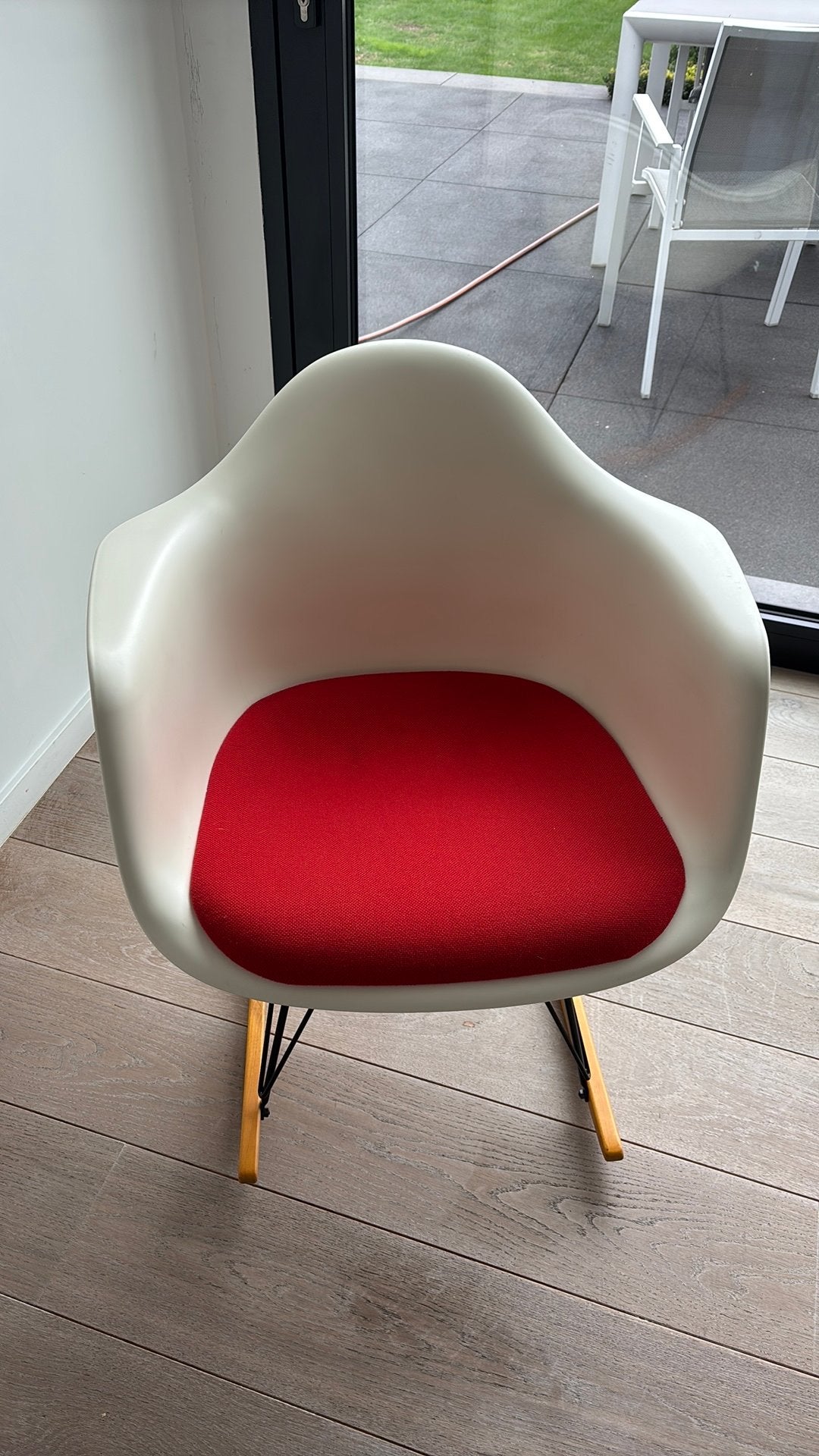 Eames RAR Rocking Chair, Huis en Inrichting, Ophalen, Zo goed als nieuw