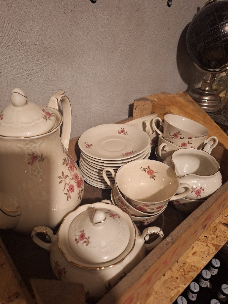 antiek servies, Ophalen