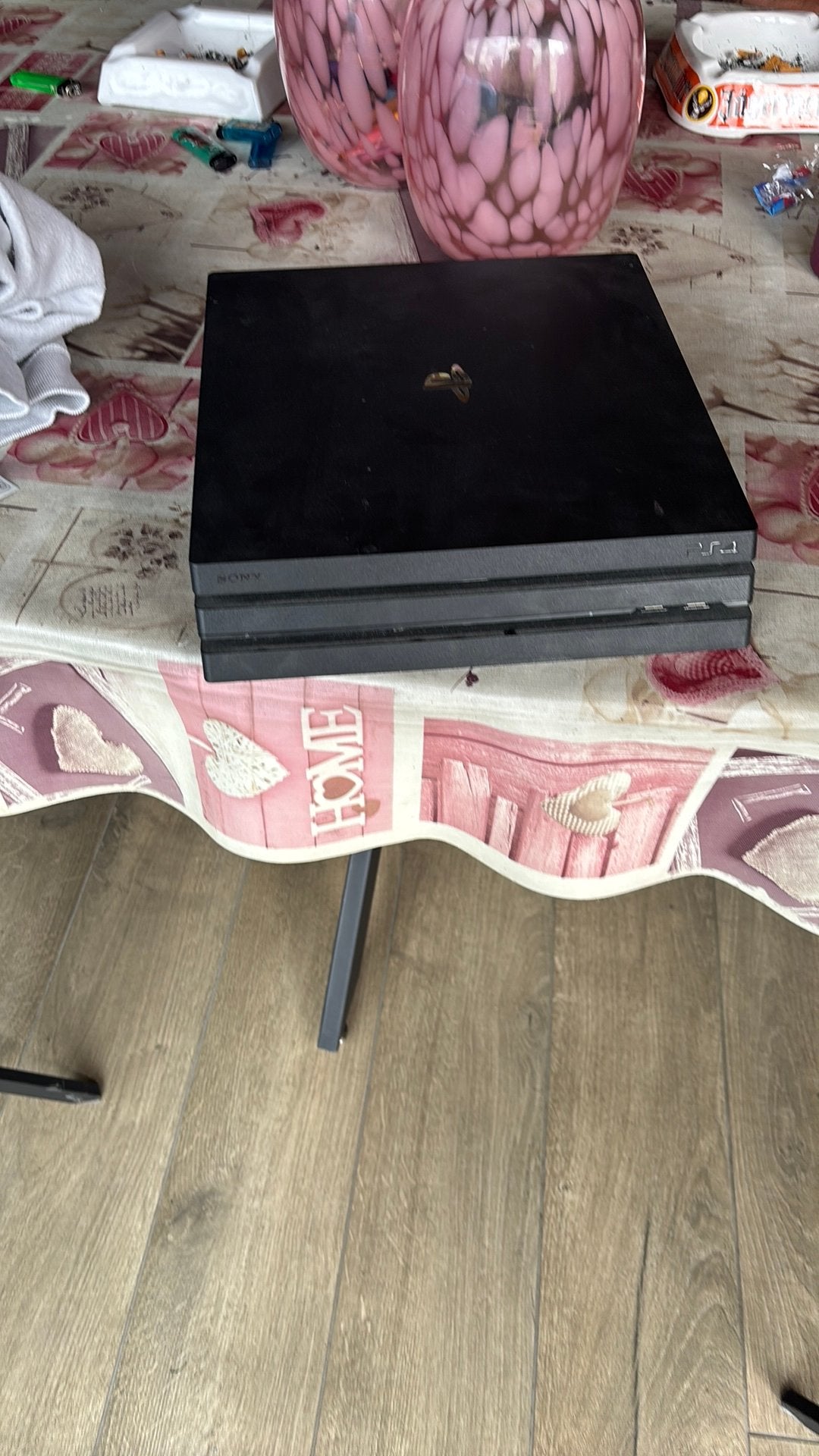 Playstation 4 and games, Gebruikt, Ophalen of Verzenden, Zonder controller, 1 TB