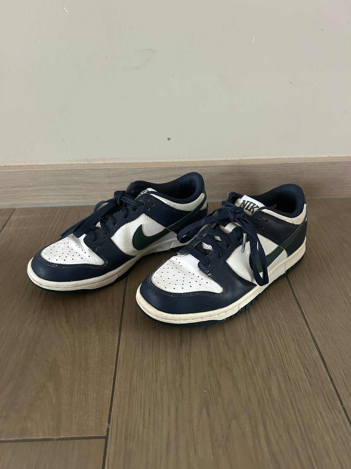 Nike schoenen maat 36,5, Ophalen, Jongen of Meisje, Schoenen, Zo goed als nieuw