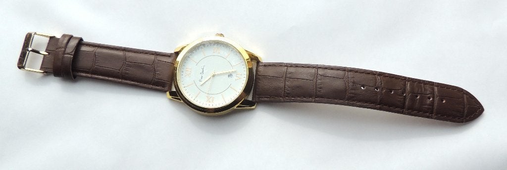 Montre Pierre CARDIN dateur, plastic sur cadran et boitier, Leer, Staal, Verzenden, Polshorloge
