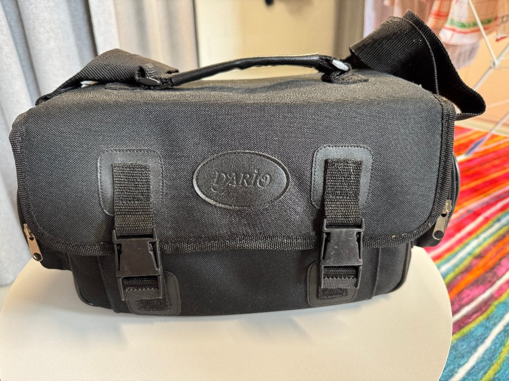 Dario cameratas / fototas – goede staat, Audio, Tv en Foto, Zo goed als nieuw, Zwart, Schoudertas, Zijvakken