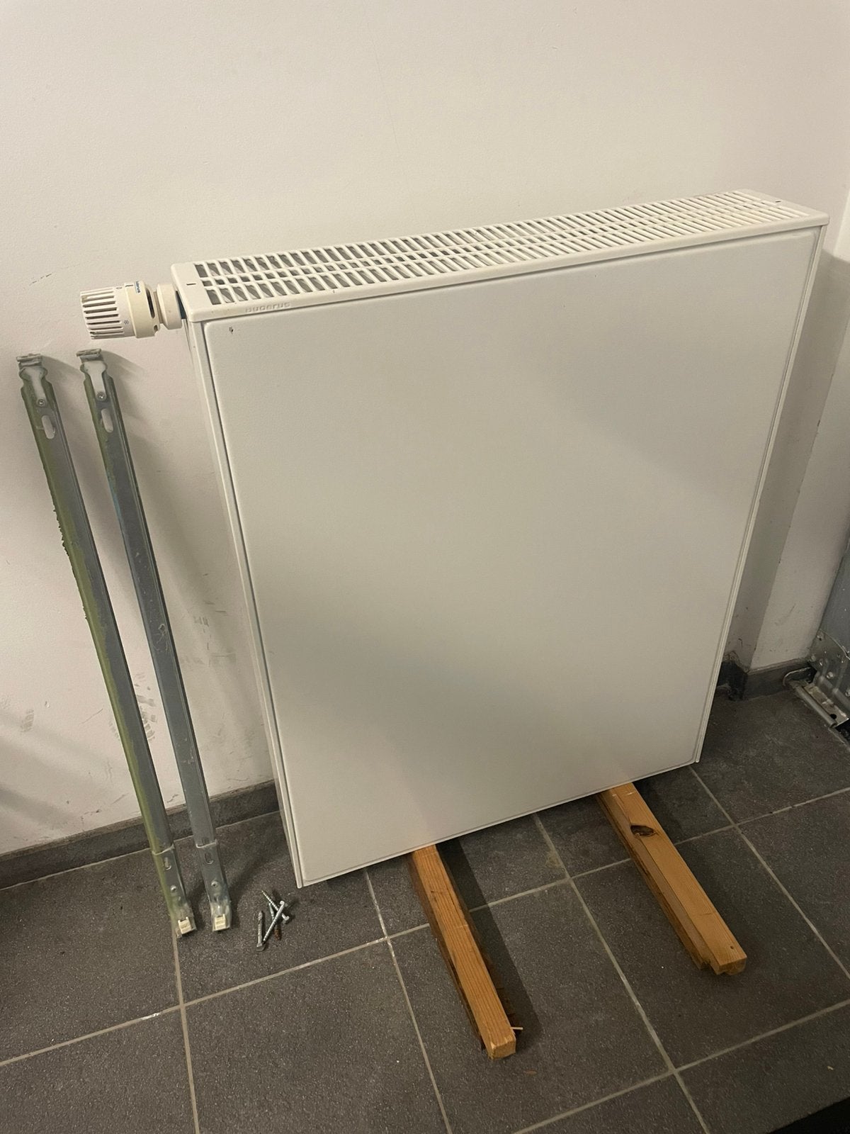 Buderus radiators, Ophalen, Zo goed als nieuw, Radiator