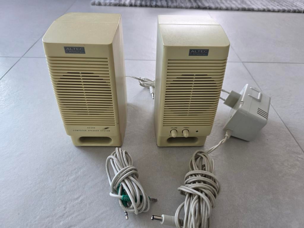 Altec Lansing ACS90 -  (Blindées magnétiquement), Enlèvement