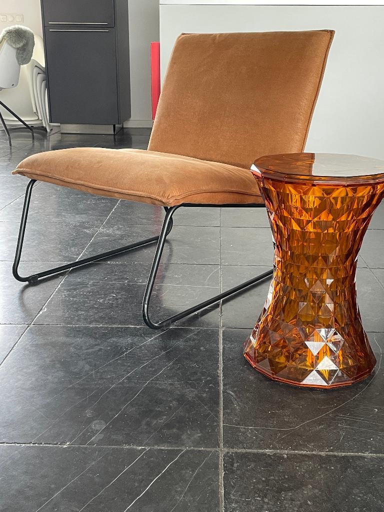 2 x fauteuil suedelook bruin/ cognac zwart onderstel, Overige materialen, 75 tot 100 cm, Ophalen of Verzenden, Zo goed als nieuw