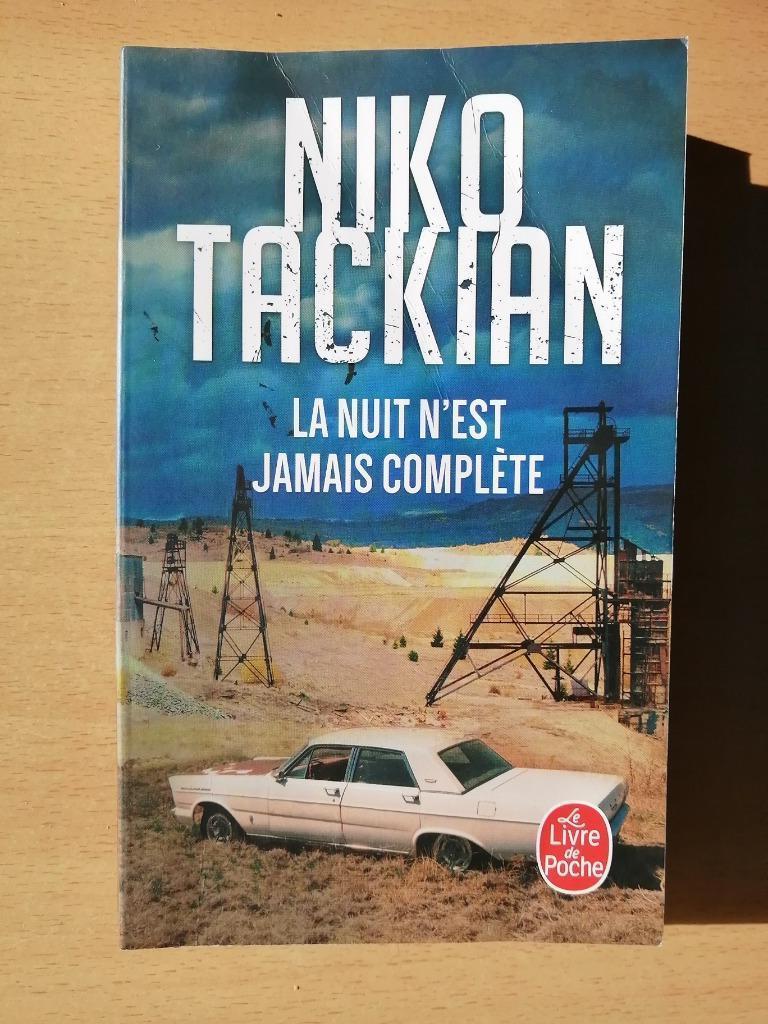 La nuit n'est jamais complète de Nicolas Tackian, Enlèvement ou Envoi