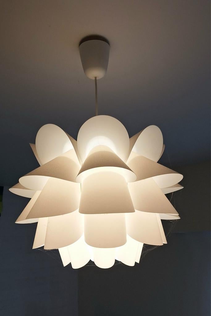 Ikea Knappa hanglamp, Huis en Inrichting, Ophalen of Verzenden, Zo goed als nieuw, Kunststof