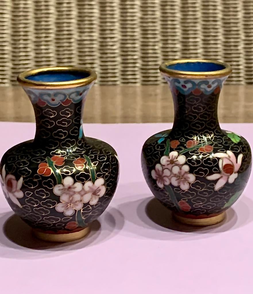 Chinees Cloisonne ei vaasjes met houten staander, Ophalen of Verzenden