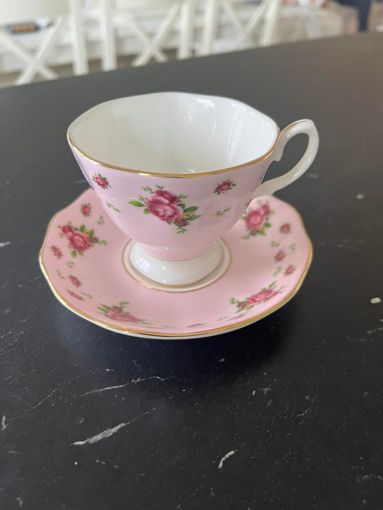 Mokka kopje Royal Albert, Ophalen of Verzenden, Zo goed als nieuw, Porselein, Kop en/of schotel