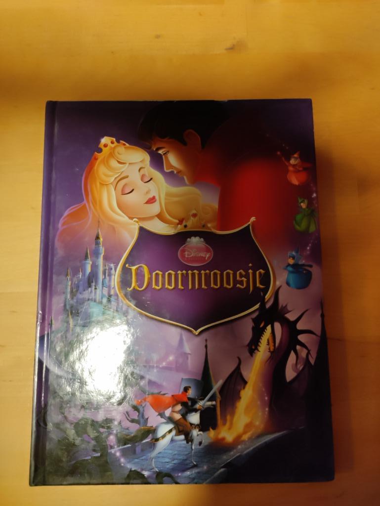 Doornroosje boek, Boeken, Ophalen of Verzenden, Gelezen, Disney