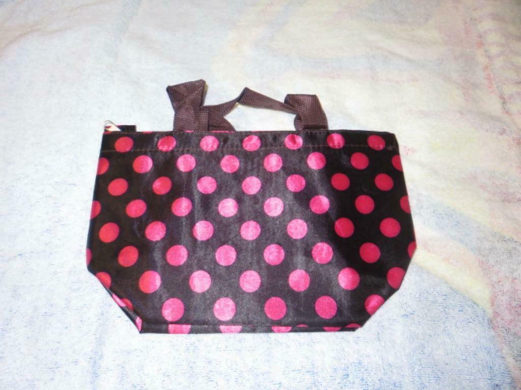 zwart klein tasje met roze bolletjes - toilettas - toilettas, Enlèvement ou Envoi, Neuf, Noir