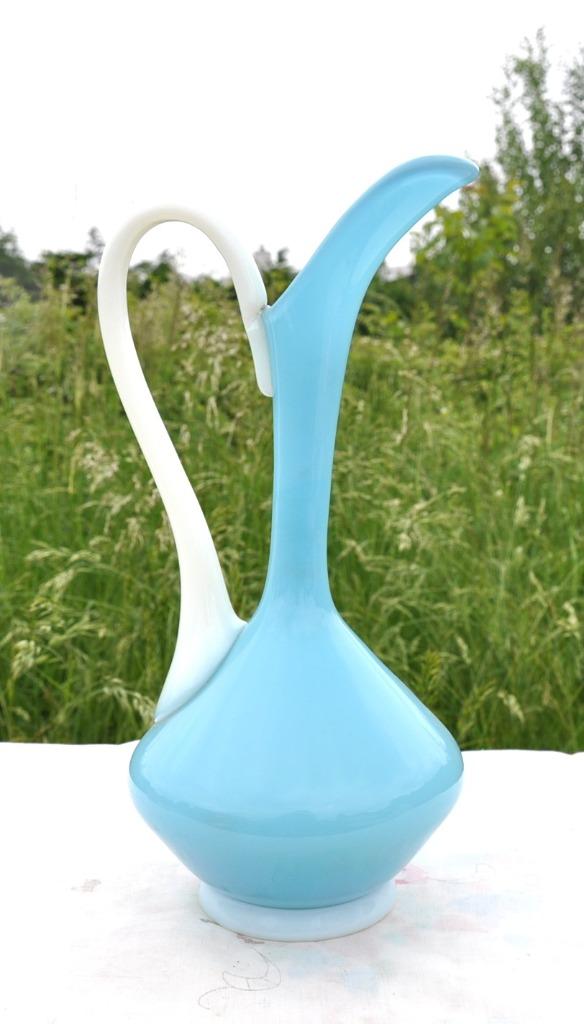 vase cruche decoratif en opaline bicolore bleu blanc, Enlèvement ou Envoi