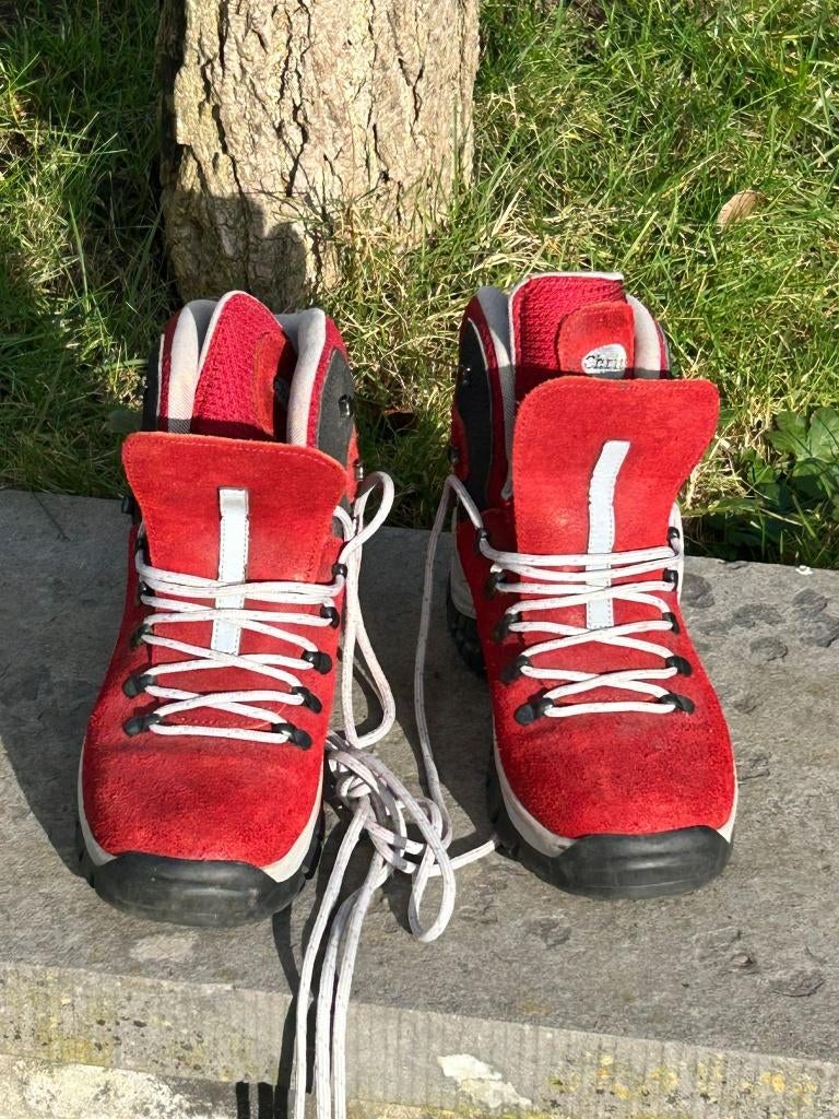 Chaussures de montagne taille 43, Sports & Fitness, Alpinisme & Randonnée, Enlèvement, Comme neuf, Chaussures