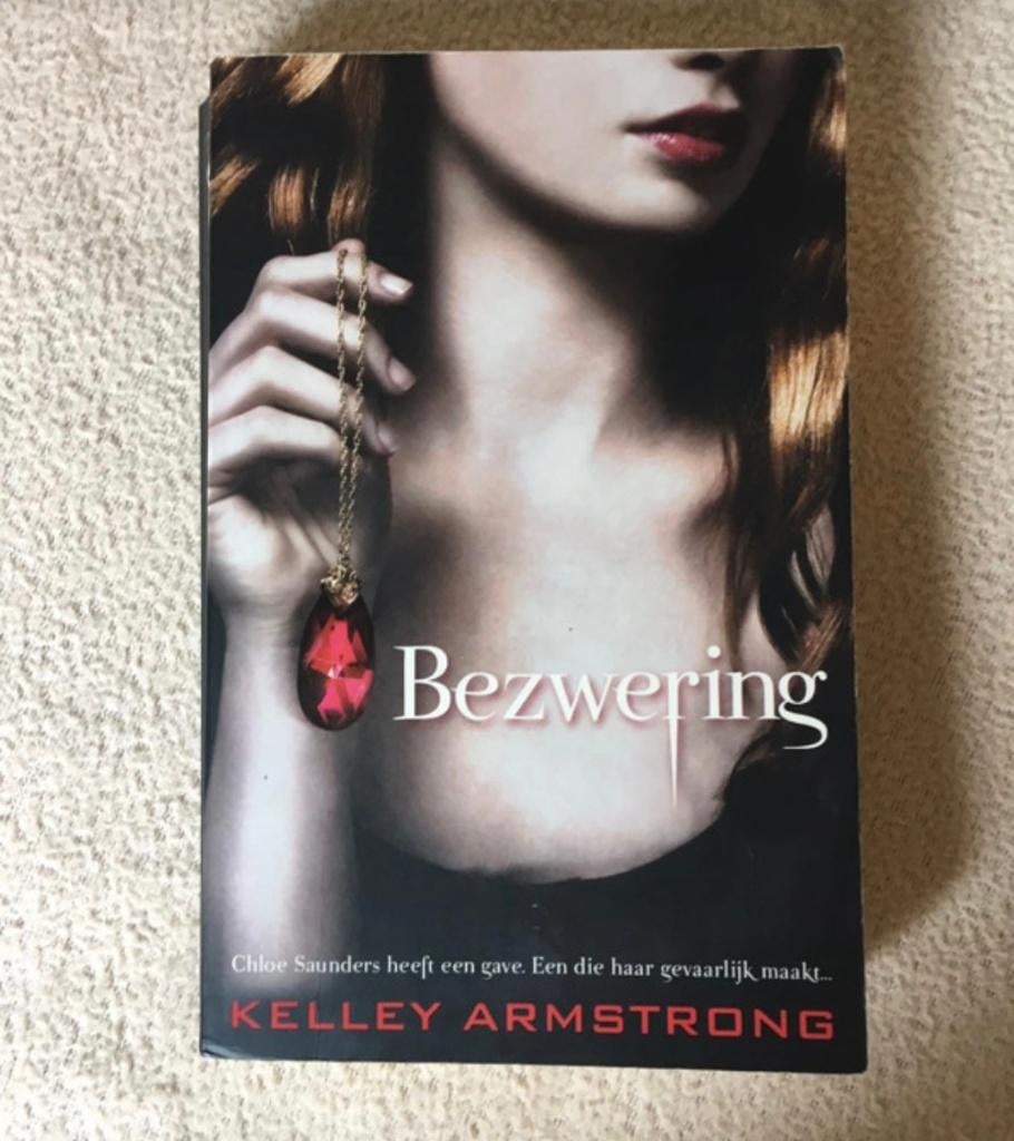 Boek - Bezwering (Kelley Armstrong), Boeken, Ophalen, Gelezen
