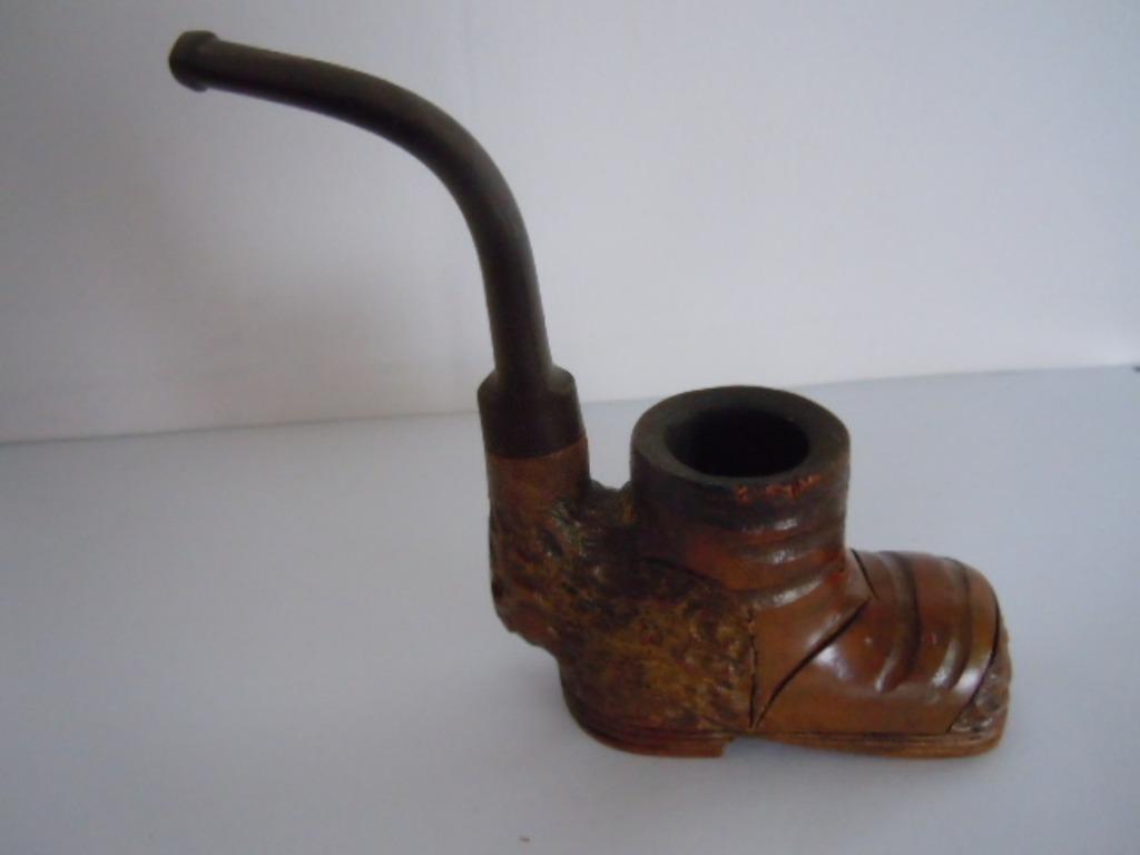 Pipe à tabac ancienne- Forme de chaussure Signé Real Briar, Enlèvement ou Envoi, Utilisé, Narguilé