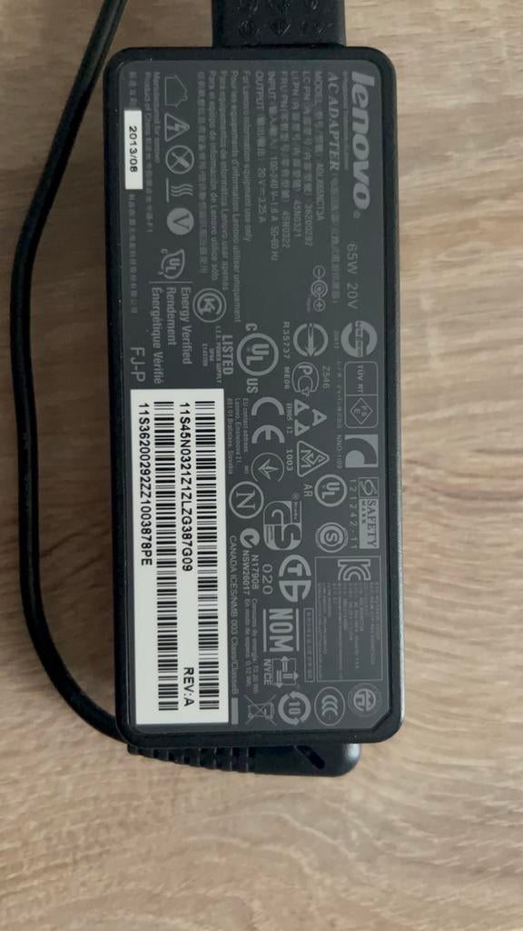 Lenovo 65W 20V-oplader, Computers en Software, Zo goed als nieuw