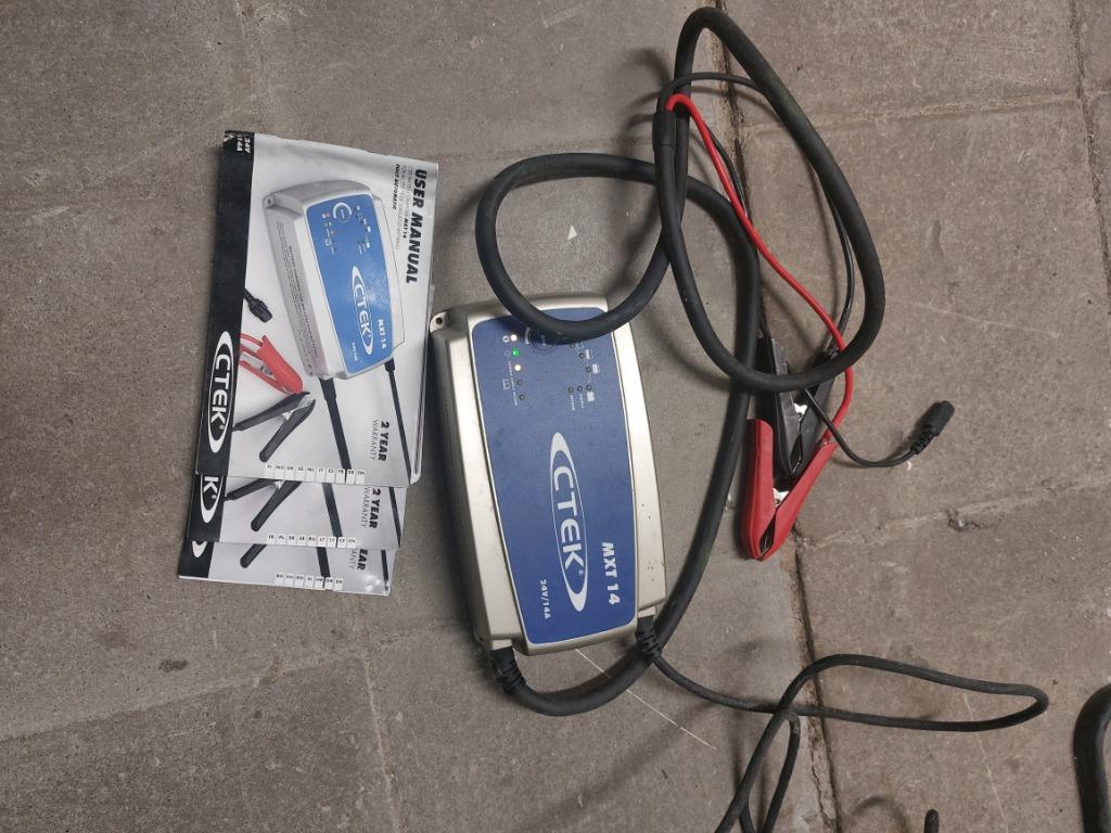 chargeur batterie voiture, Entreprise, Achat