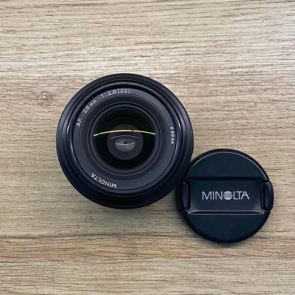 Minolta AF 28mm f2.8 *comme neuf, TV, Hi-fi & Vidéo, Appareils photo analogiques, Comme neuf, Reflex miroir, Minolta, Enlèvement ou Envoi