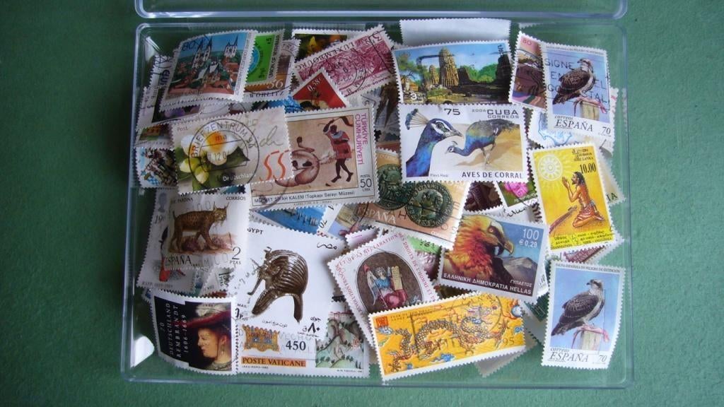 TIMBRES OBLITÉRÉS DE 60 PAYS., Enlèvement