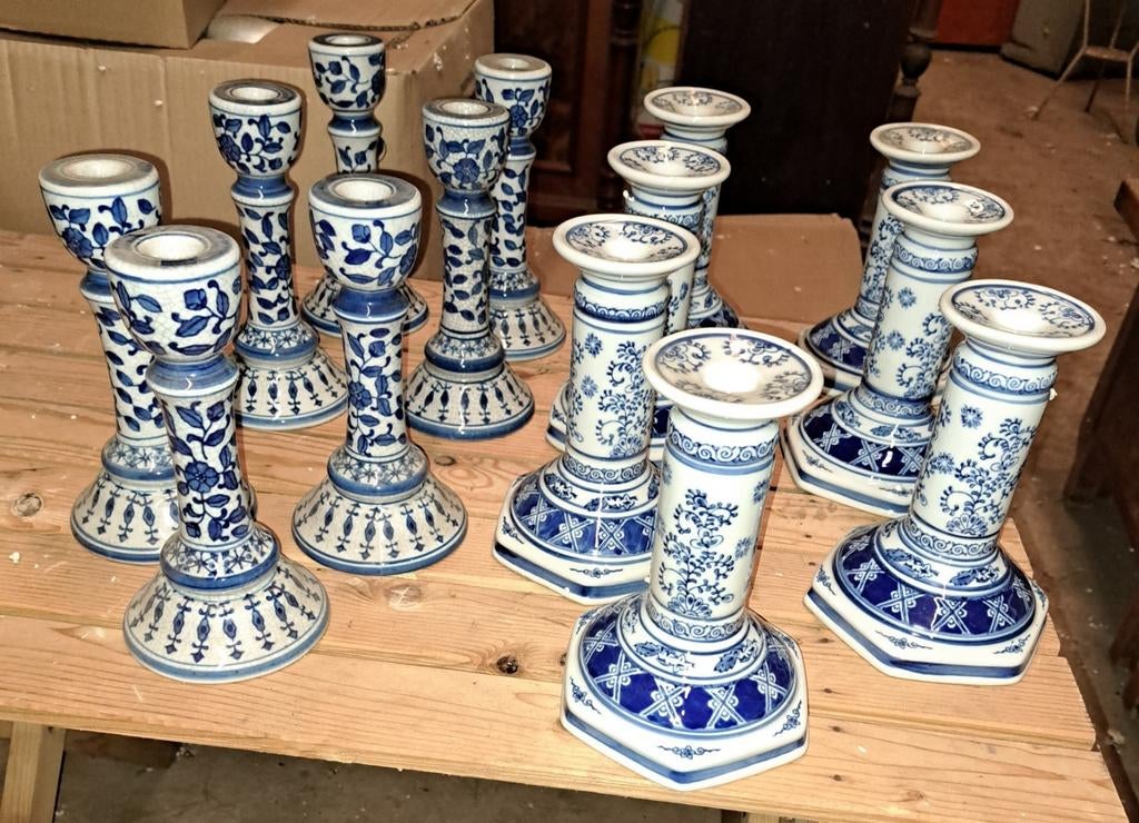 Borden kandelaars kelken zeepbakjes. Porseleine decoratie, Ophalen