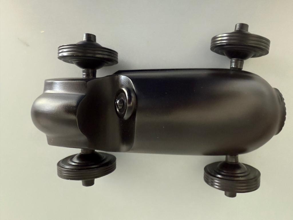 Jouet en bronze en aluminium antique Design TIPO Racecar-, Enlèvement ou Envoi, Comme neuf