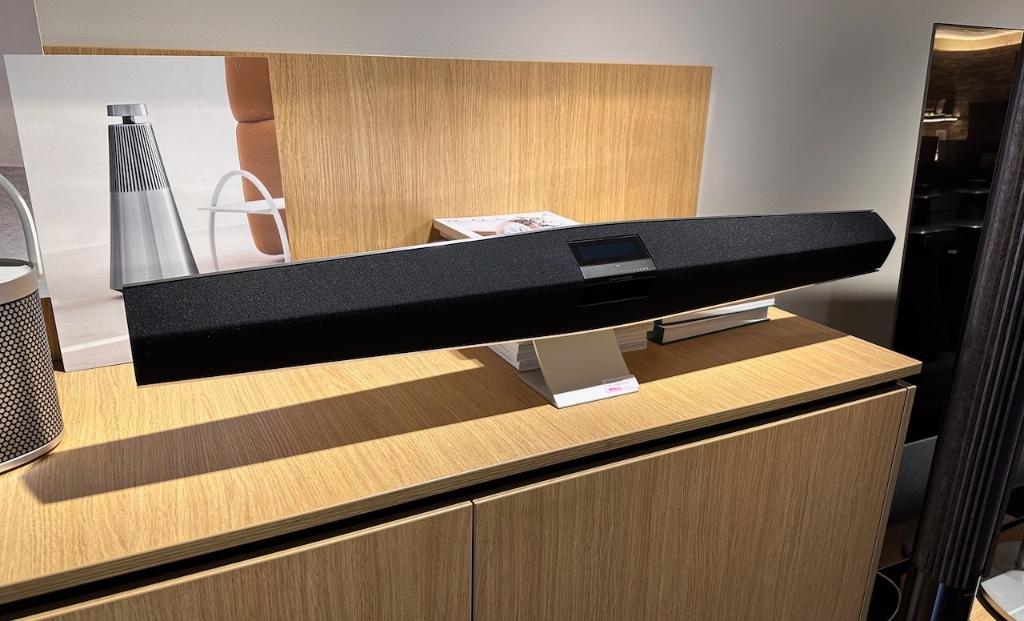 Bang & Olufsen Beosound 35 Multiroom speaker op stand B&O, Audio, Tv en Foto, Info@bang-olufsen.dk, Zo goed als nieuw, 120 watt of meer