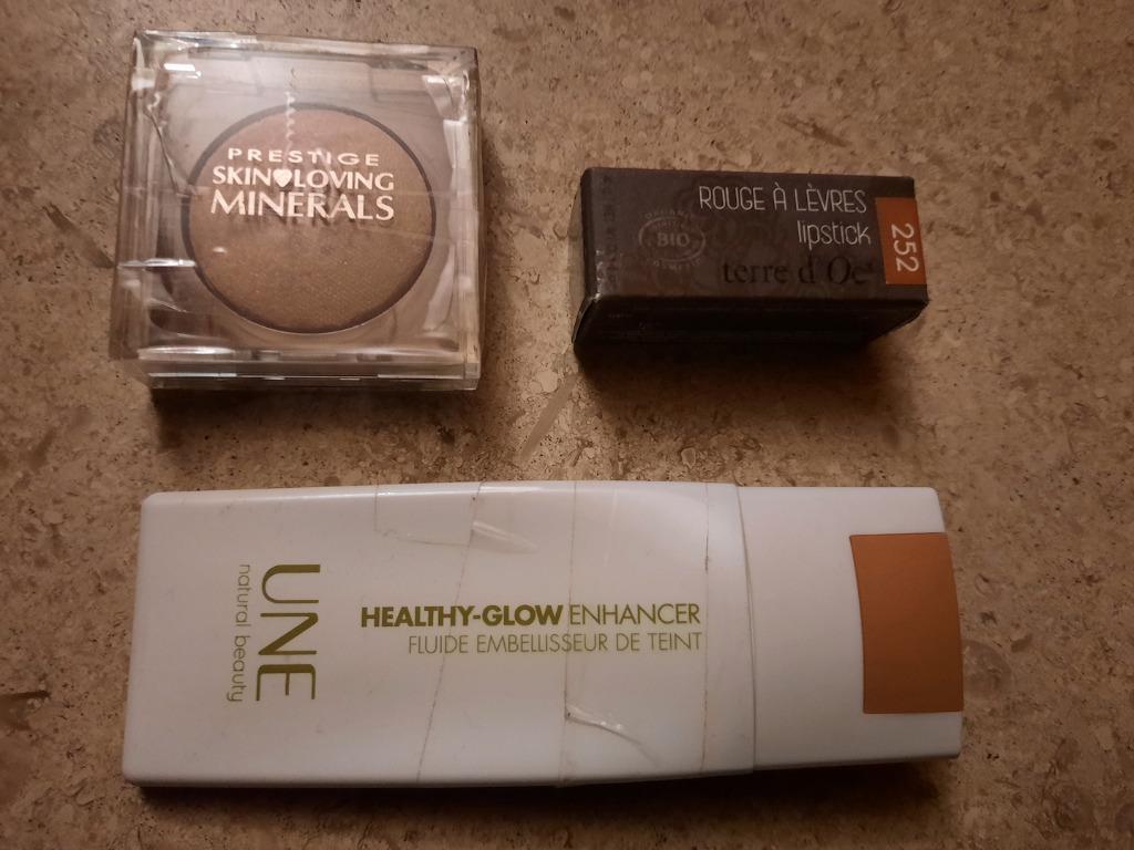 Lot blush - mini rouge à lèvres - fond de teint naturel, Neuf, Maquillage, Enlèvement ou Envoi, Beige