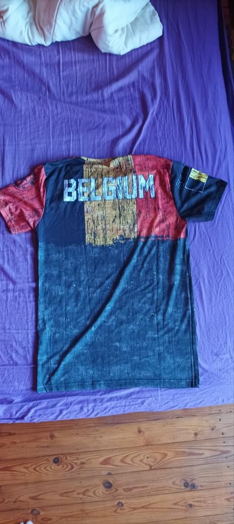T-SHIRT DRAPEAU BELGIQUE ... faire offre, Ophalen