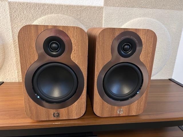 Q-Acoustics 3030c oak bookshelf maand !!!, Audio, Tv en Foto, Luidsprekerboxen, Nieuw, Front, Rear of Stereo speakers, 60 tot 120 watt