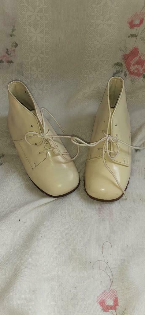 Paire de bottine enfant vintage beige clair non portée pt 23, Enlèvement ou Envoi, Comme neuf, Enfant