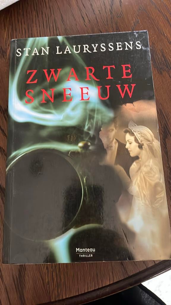 Stan Lauryssens - Zwarte sneeuw, Enlèvement ou Envoi, Comme neuf, Stan Lauryssens