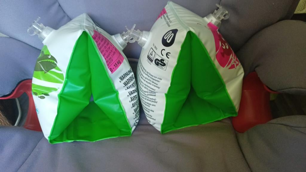 zwembandjes 0 - 15 kg, Kinderen en Baby's, Ophalen of Verzenden, Zo goed als nieuw
