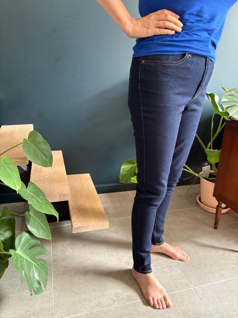 Prijs bespreekbaar! Levi's blauwe jeans, maat 30, nieuw, Ophalen, Blauw, Nieuw, W30 - W32 (confectie 38/40)