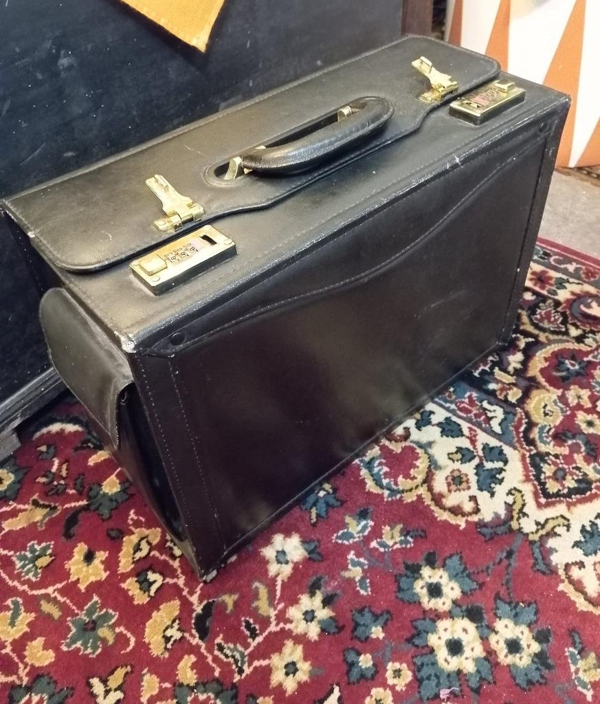 vintage lederen aktentas pilotenkoffer dokterstas, Enlèvement ou Envoi