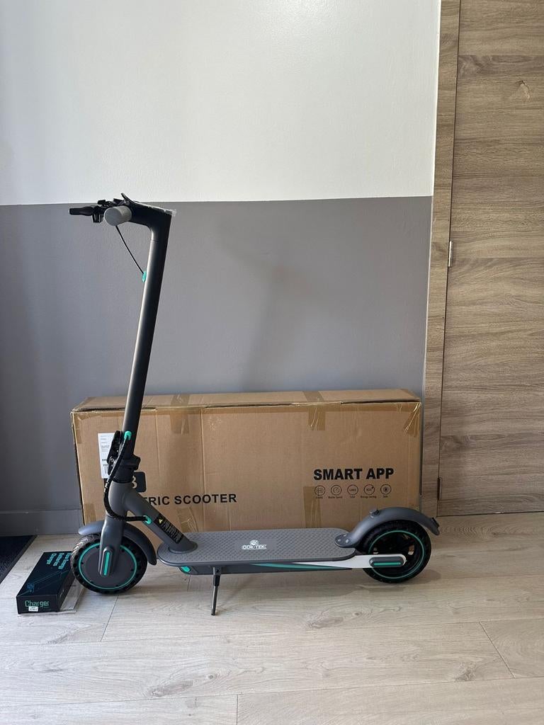 Trottinette électrique neuve en boîte + facture et garantie, Enlèvement ou Envoi, Neuf, Step électrique (E-scooter), Ook-tek