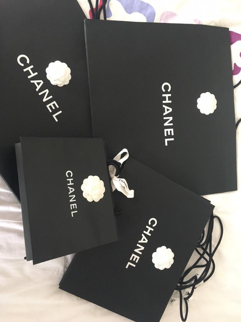 Sac CHANEL, HERMES, DIOR en carton, Enlèvement, Comme neuf, Autres types