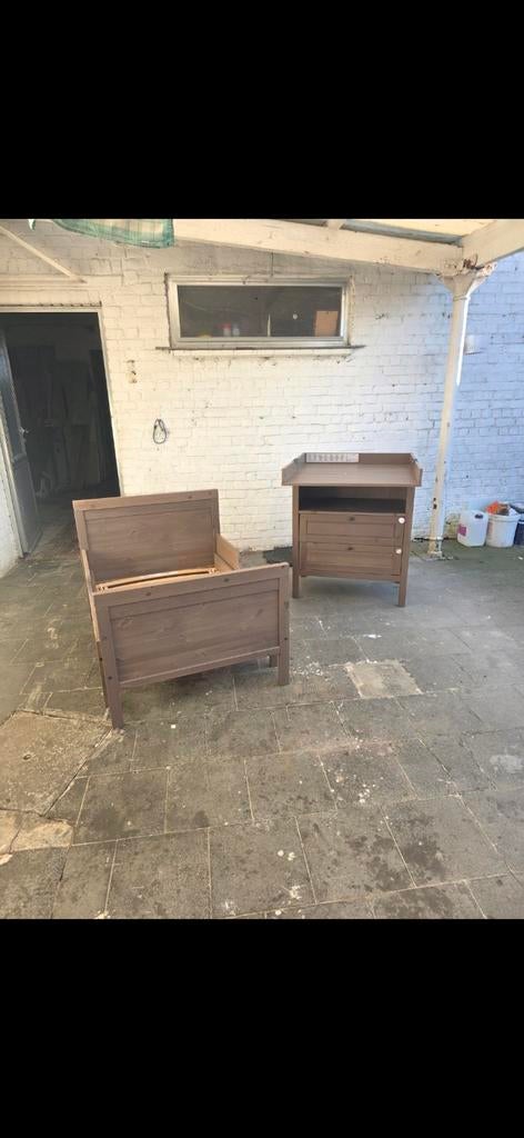 IKEA uitschuifbaar kinderbed met boxspring en commode, Huis en Inrichting, Ophalen, Gebruikt