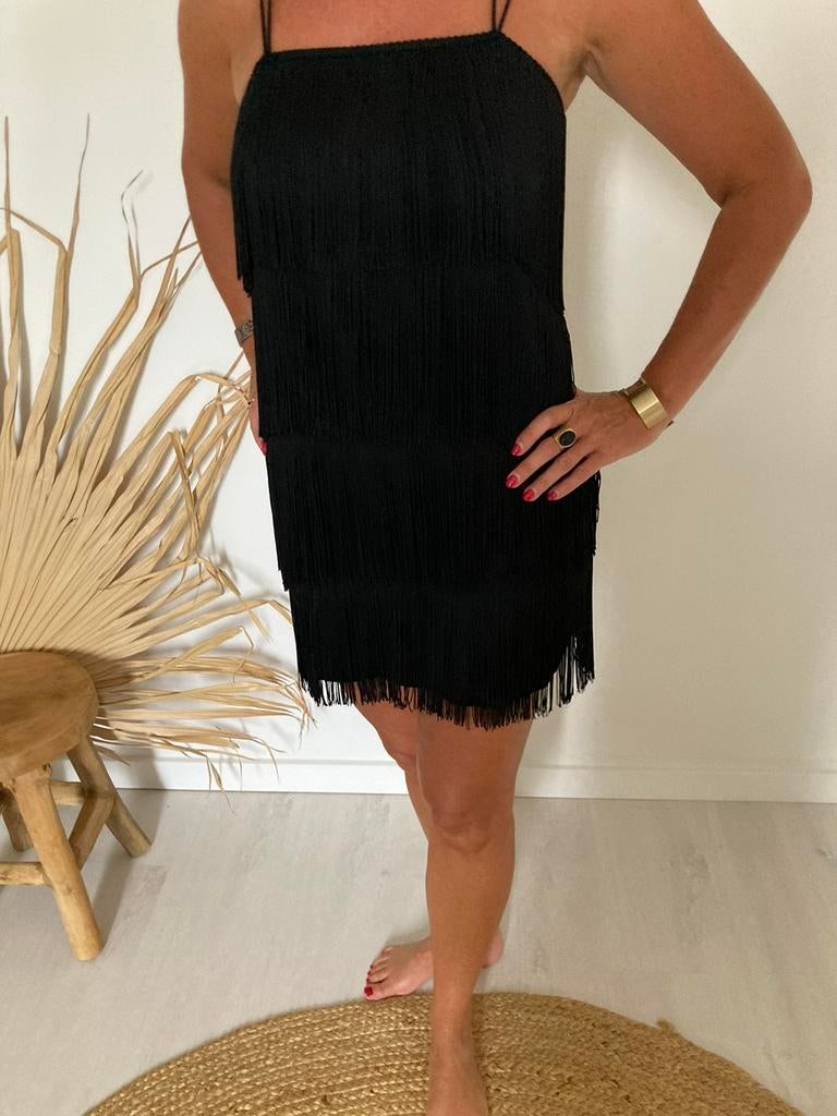 Zwart frivool kleedje met fringles medium Zara, Kleding | Dames, Ophalen of Verzenden, Zo goed als nieuw, Zwart