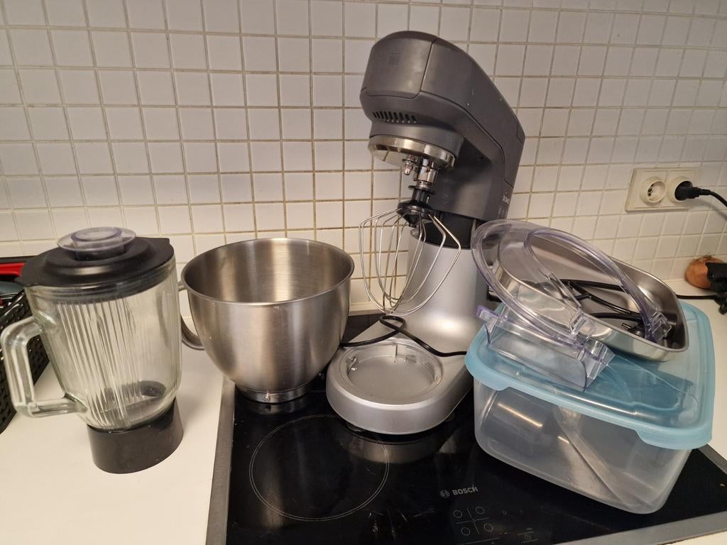 Robot de cuisine avec accessoires, Enlèvement