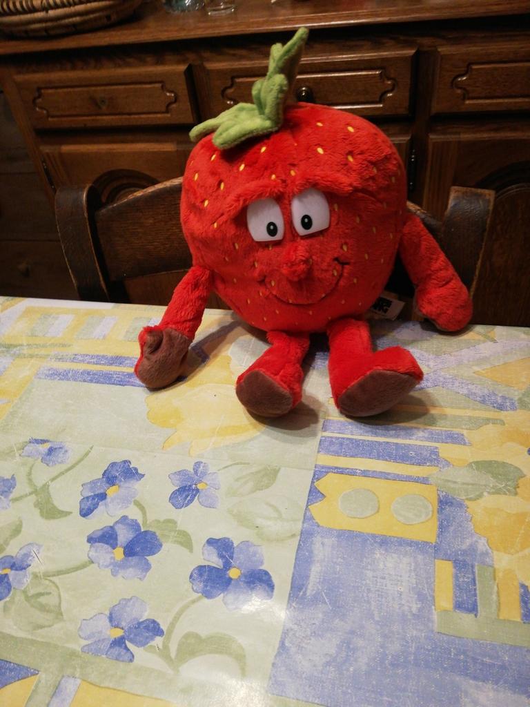 Peluche fraise. Goodness gang. Neuve., Kinderen en Baby's, Ophalen of Verzenden, Zo goed als nieuw