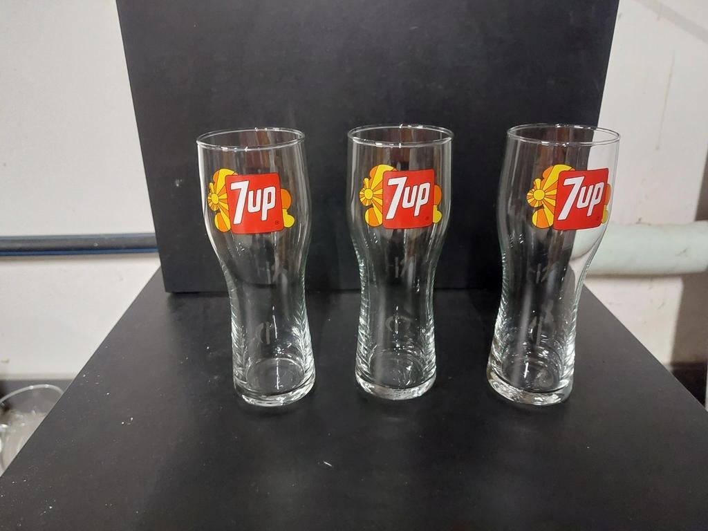 Vintage 7up glazen, Verzamelen, Ophalen of Verzenden, Zo goed als nieuw, Frisdrankglas
