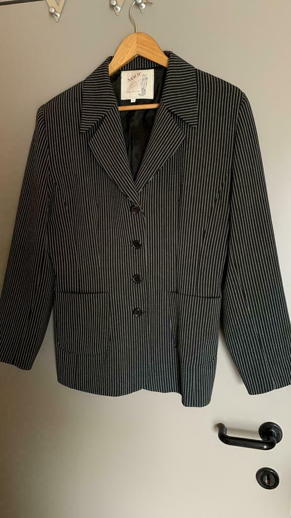 Veste noire rayée pour dame taille L, Porté, Taille 42/44 (L)