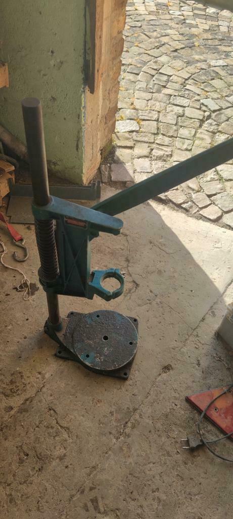 Pied pour grosse foreuse, Enlèvement, Comme neuf