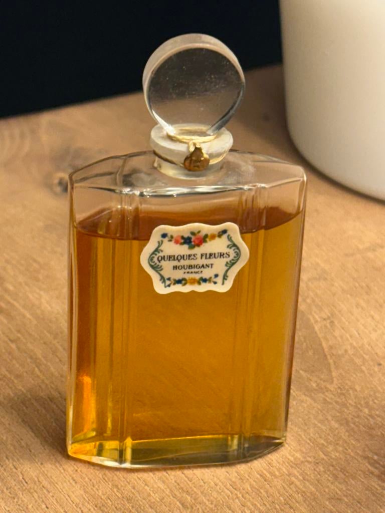 Houbigant - Quelques Fleurs: legendarische vintage parfum, Ophalen, Nieuw, Parfumfles, Gevuld