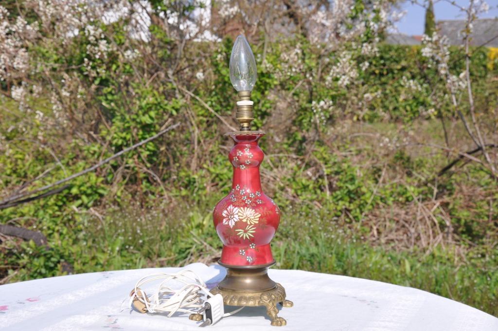 pied de lampe laiton et faience fleurs emaillées, Enlèvement ou Envoi